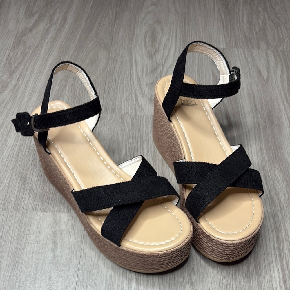 Black Strappy Platform Sandals for Women